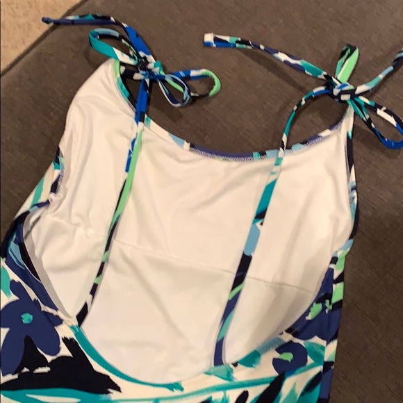 Floral one piece cheeky watercolor suit - Picture 4 of 7